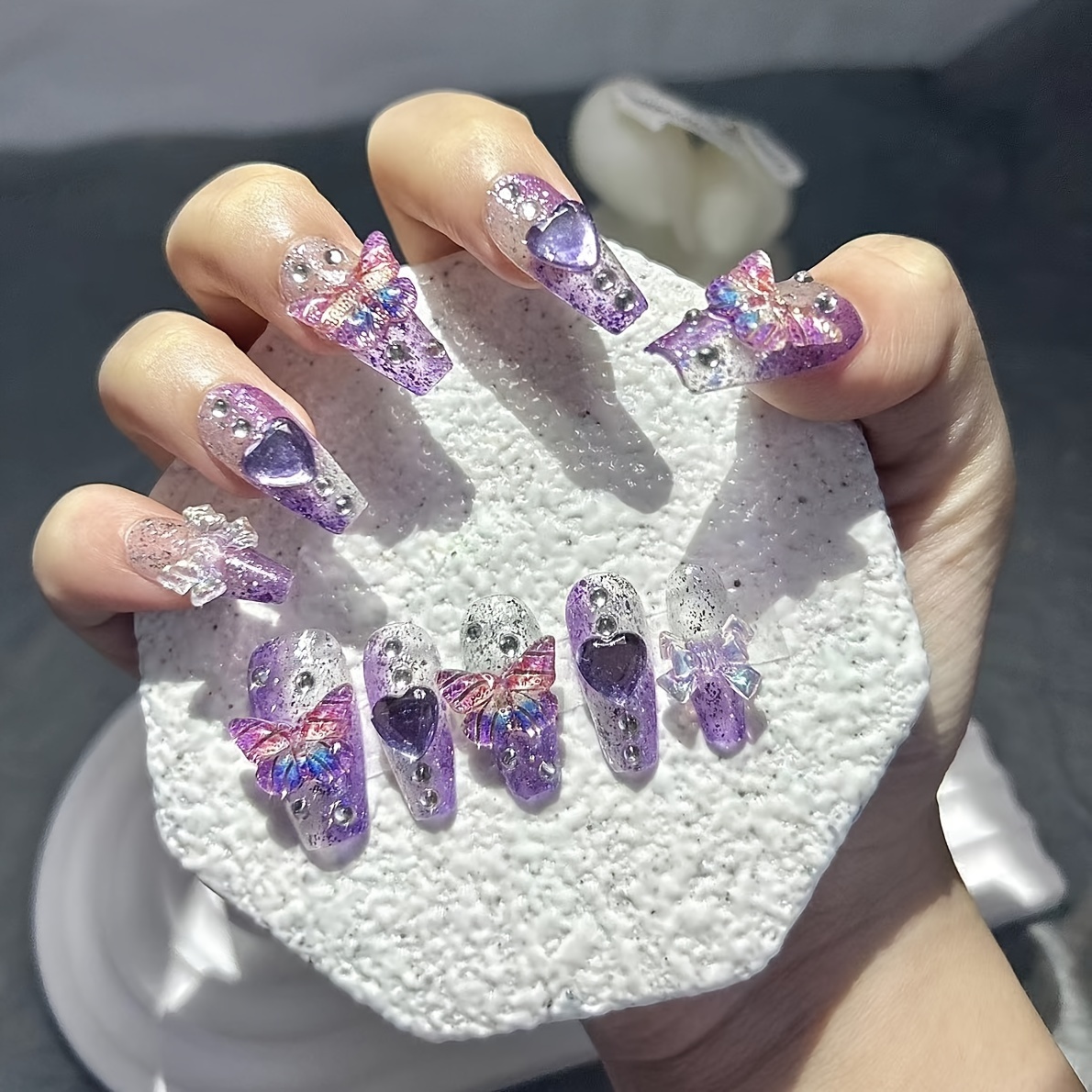 Nail Art Y2K - 10 個パープルファンタジー蝶偽爪ハートダイヤモンドスパークリングネイルアートパッチ Y2K スパイスガールズ手作りウェアラブル爪
