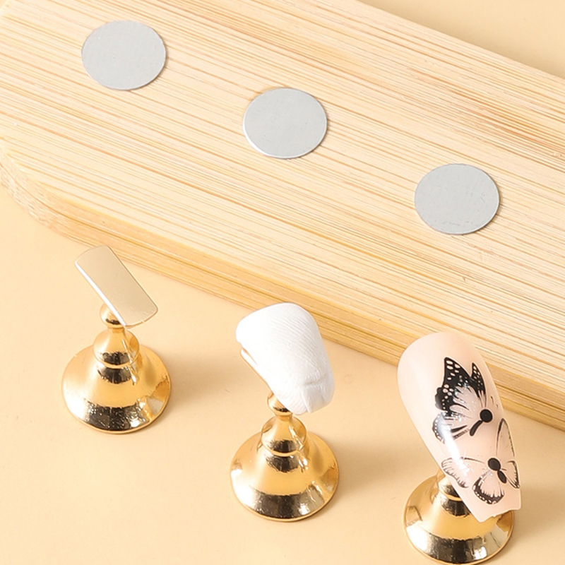 木製とクリスタルのベースのネイルホルダー,偽の先端,ネイルア - Nail Art Motif のレビューと価格