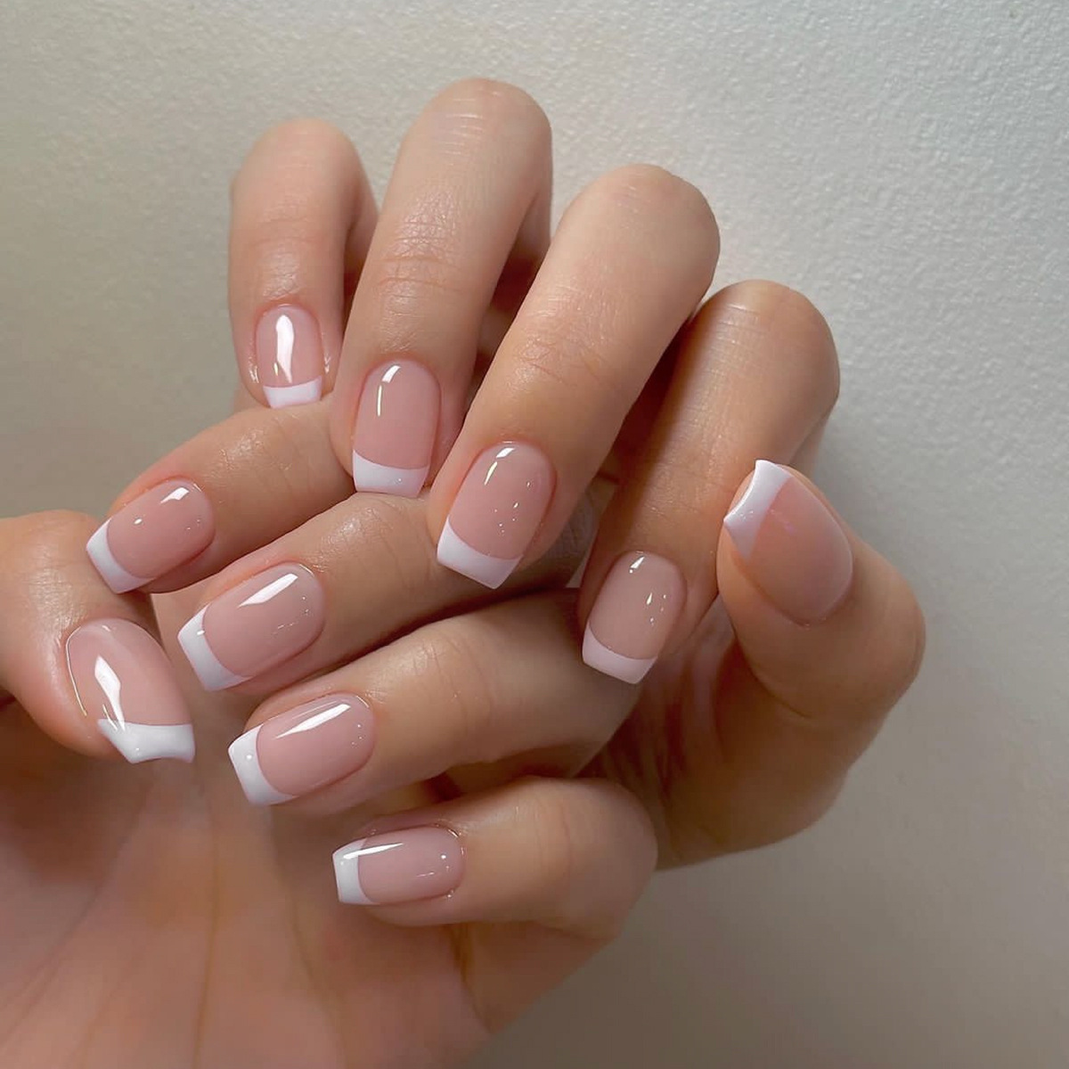24枚入り/セット 女性用 ショートフェイクネイル ガールズ - Nail Art Y2K のレビューと価格